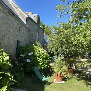  Hébergement de vacances Domaine De Kerstrat
